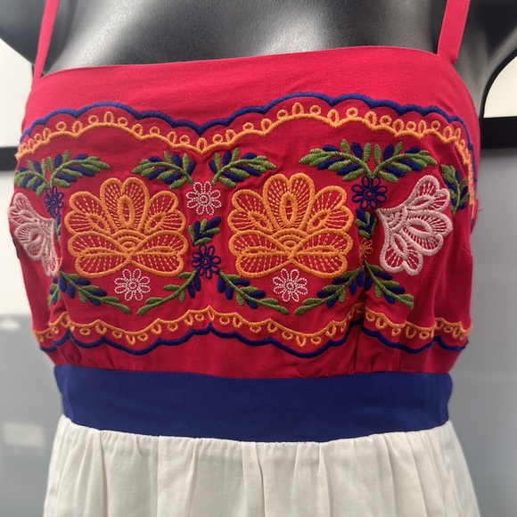 Must Have! Woman’s summer/vacation dress - Picture 2 of 5